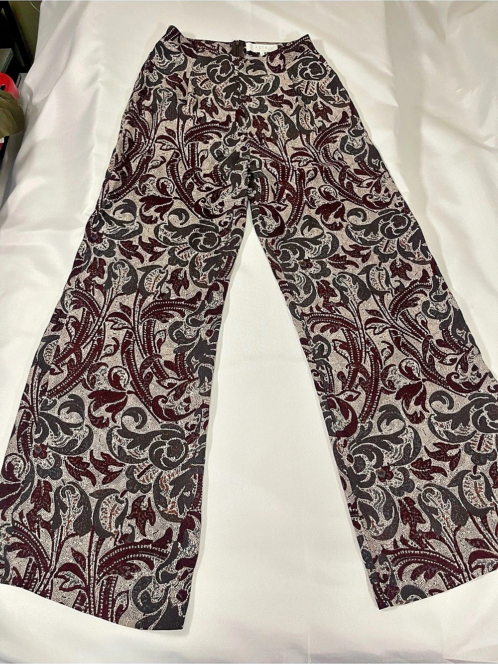 ASTR The Label Paisley Wide Leg Pants Small